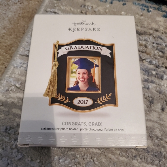 Graduation Christmas ornament - Picture 1 of 2